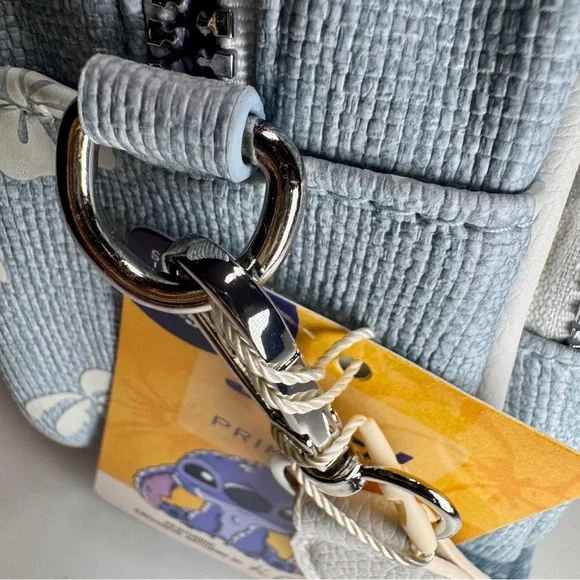 NWT Disney x Primark Stitch Crossbody Bag, or Camera Bag. Hibiscus pattern - Picture 11 of 15